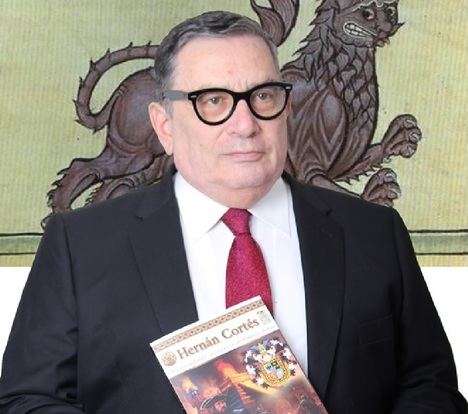 José María Manuel García-Osuna y Rodríguez con Hernán Cortés